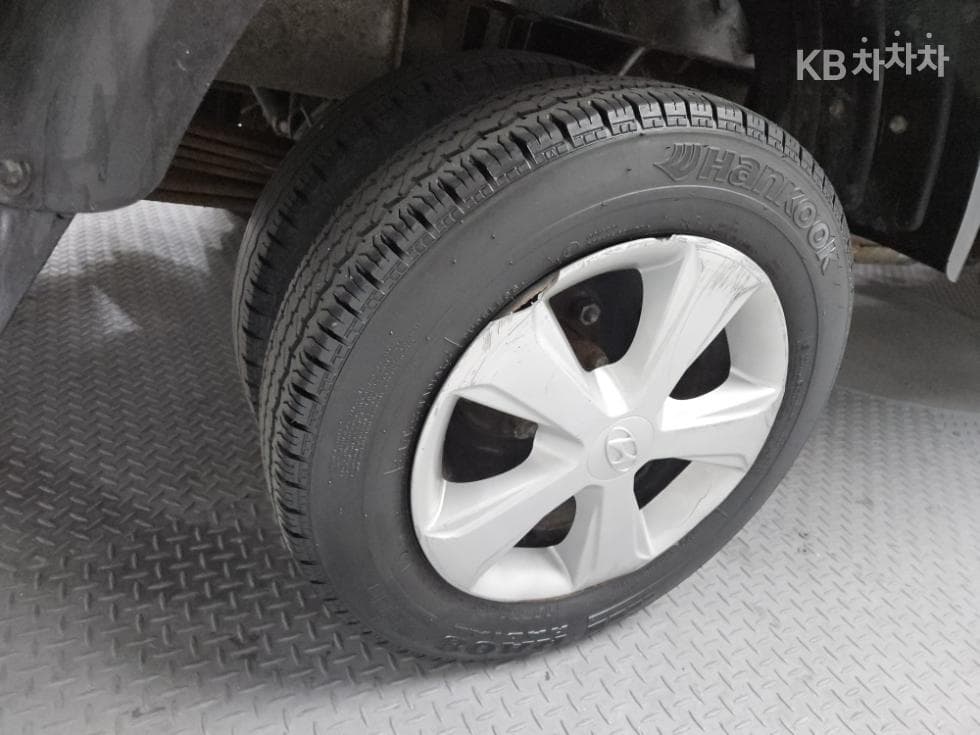 Hyundai Porter 2Extra Long Super Cab CRDi Style - 19