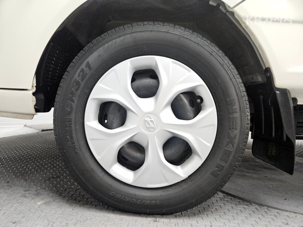 Hyundai Porter 2Extra Long Super Cab CRDi Style - 18