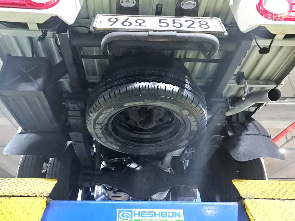 Hyundai Porter 2Extra Long Super Cab CRDi Style - 23