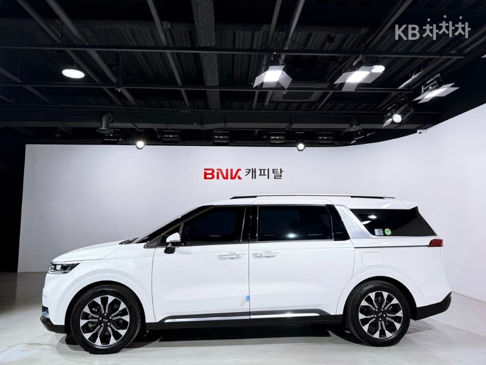 Kia Carnival 4th generationD2.2 9-seater Noblesse - 3