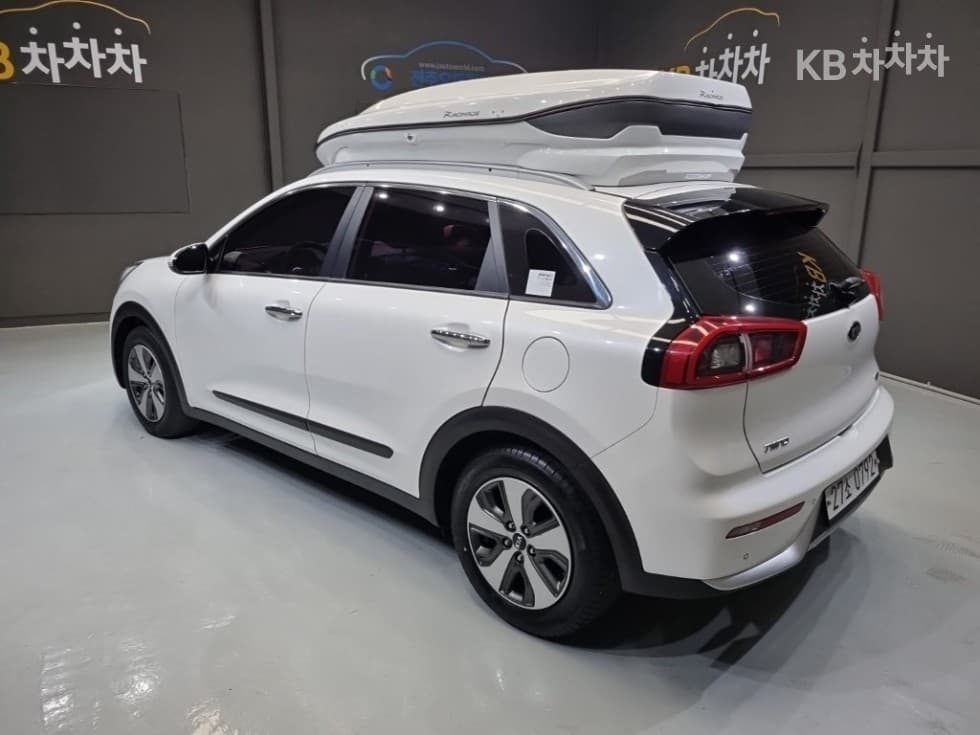 Киа Ниро1.6 Престиж - 4