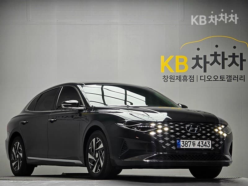 Хюндай The New (фейслифт) Grandeur (Azera) Хибрид2.4 Le Blanc - 3