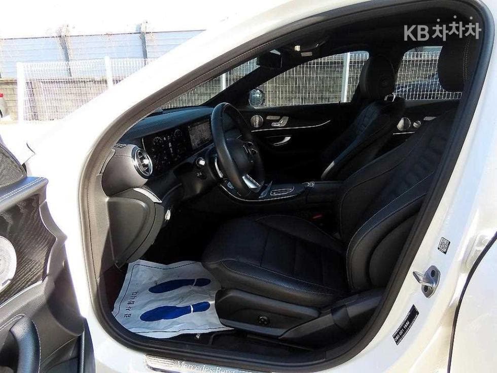 Mercedes-Benz E-Клас (W213)E220d 4MATIC AMG Line - 5