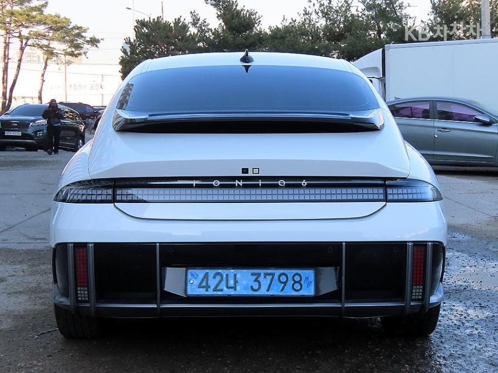 Hyundai IONIQ 6(CE)Long Range Prestige - 4