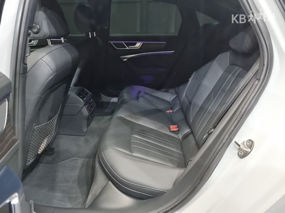 Ауди A6(C8)45 TFSI Quattro Premium - 22