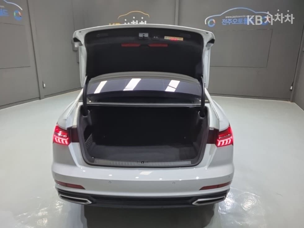 Ауди A6(C8)45 TFSI Quattro Premium - 23