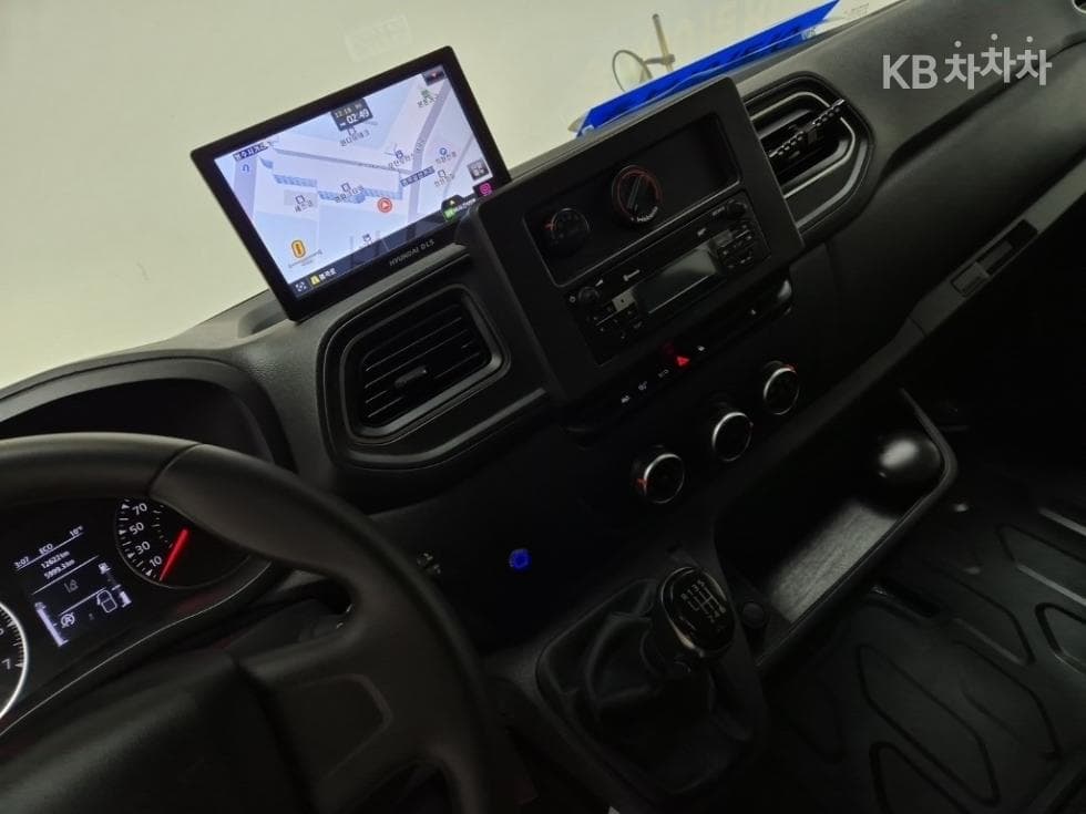 Renault Korea New 마스터 버스15-seater Standard - 9