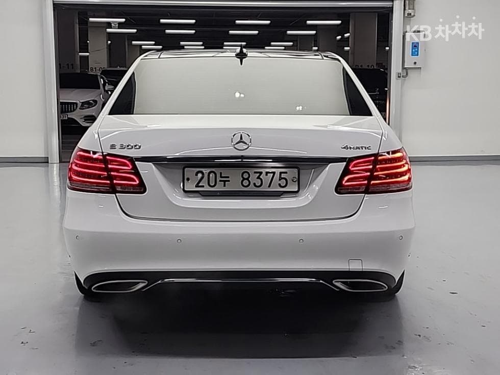 Mercedes-Benz New E-ClassE300 4매틱 Avantgarde W212 - 3