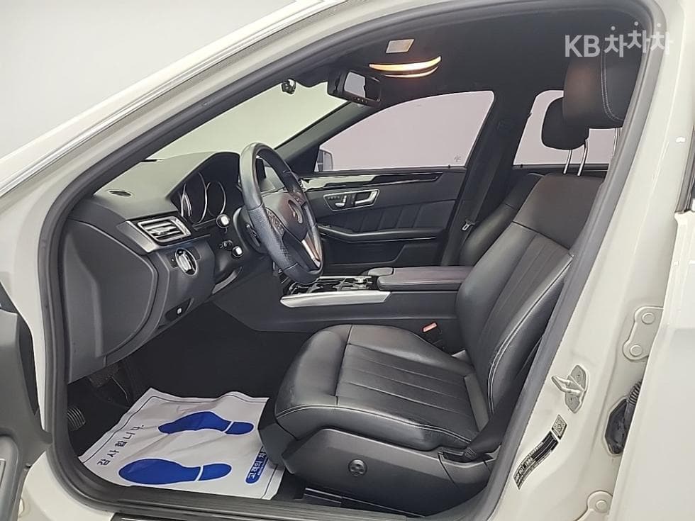 Mercedes-Benz New E-ClassE300 4매틱 Avantgarde W212 - 11