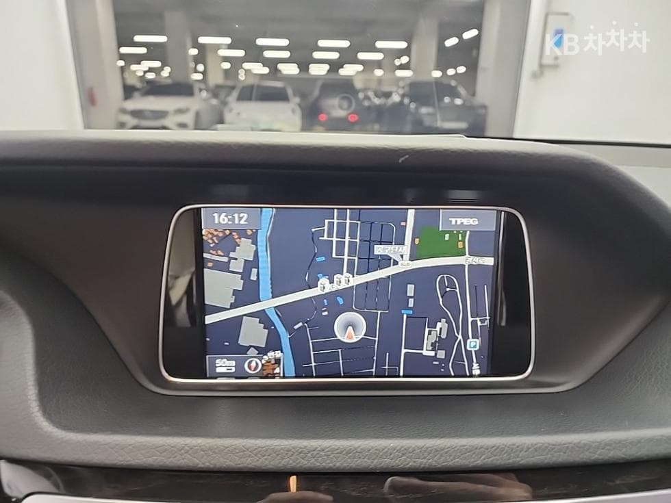 Mercedes-Benz New E-ClassE300 4매틱 Avantgarde W212 - 16