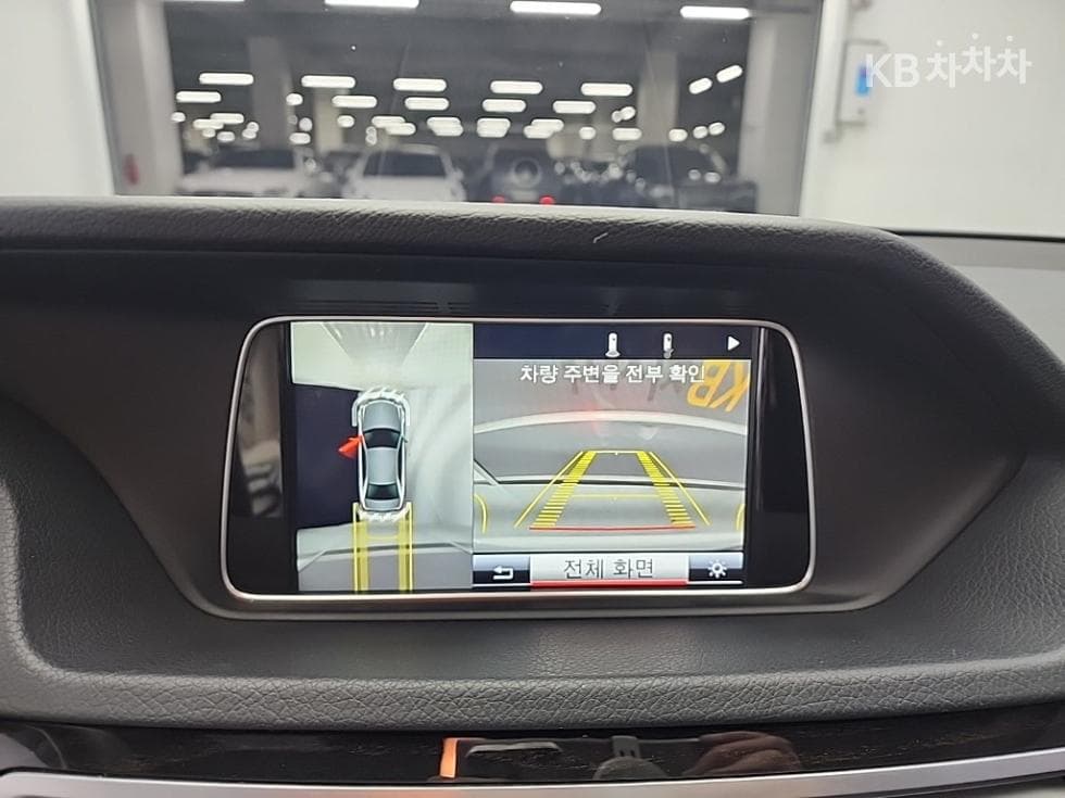 Mercedes-Benz New E-ClassE300 4매틱 Avantgarde W212 - 17