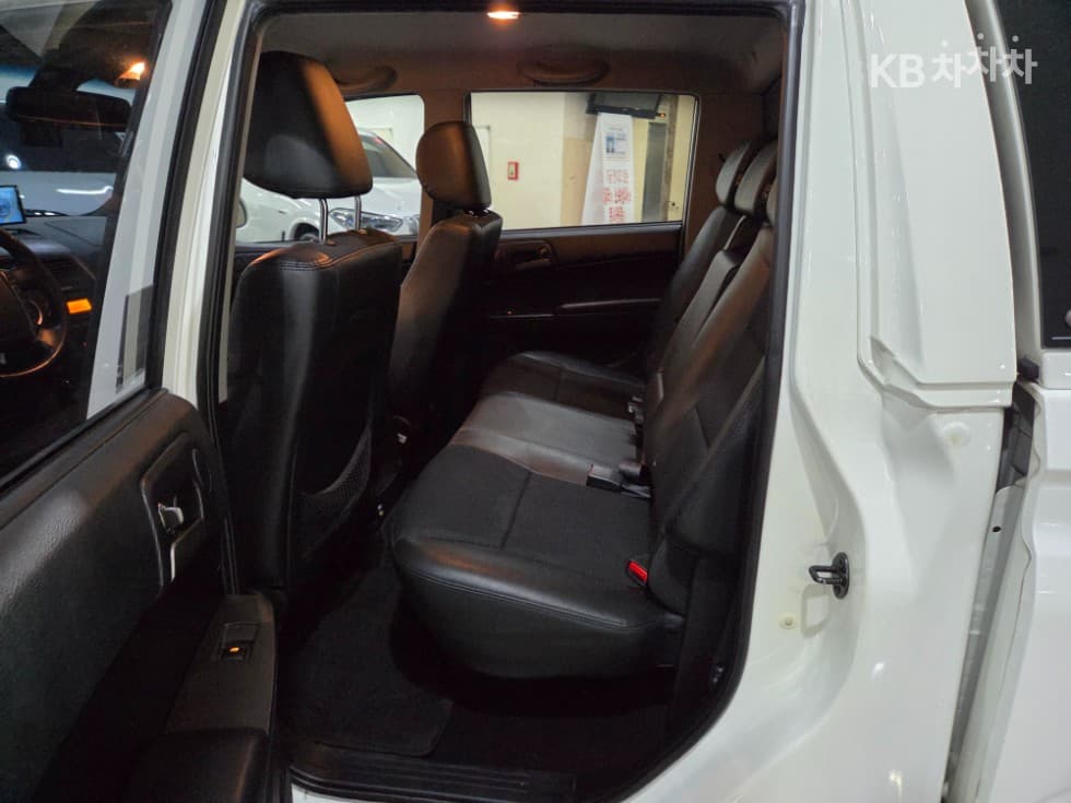 КейДжи Мобилити Корандо Спорт (pickup variant)CX7 4x4 패션 - 7