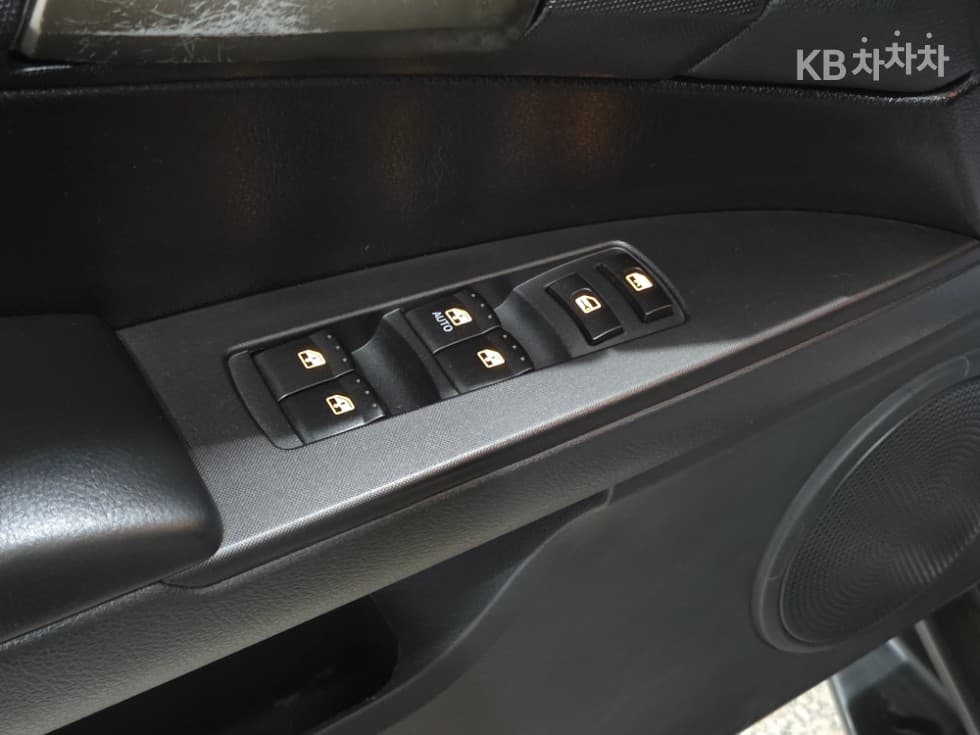 КейДжи Мобилити Корандо Спорт (pickup variant)CX7 4x4 패션 - 15