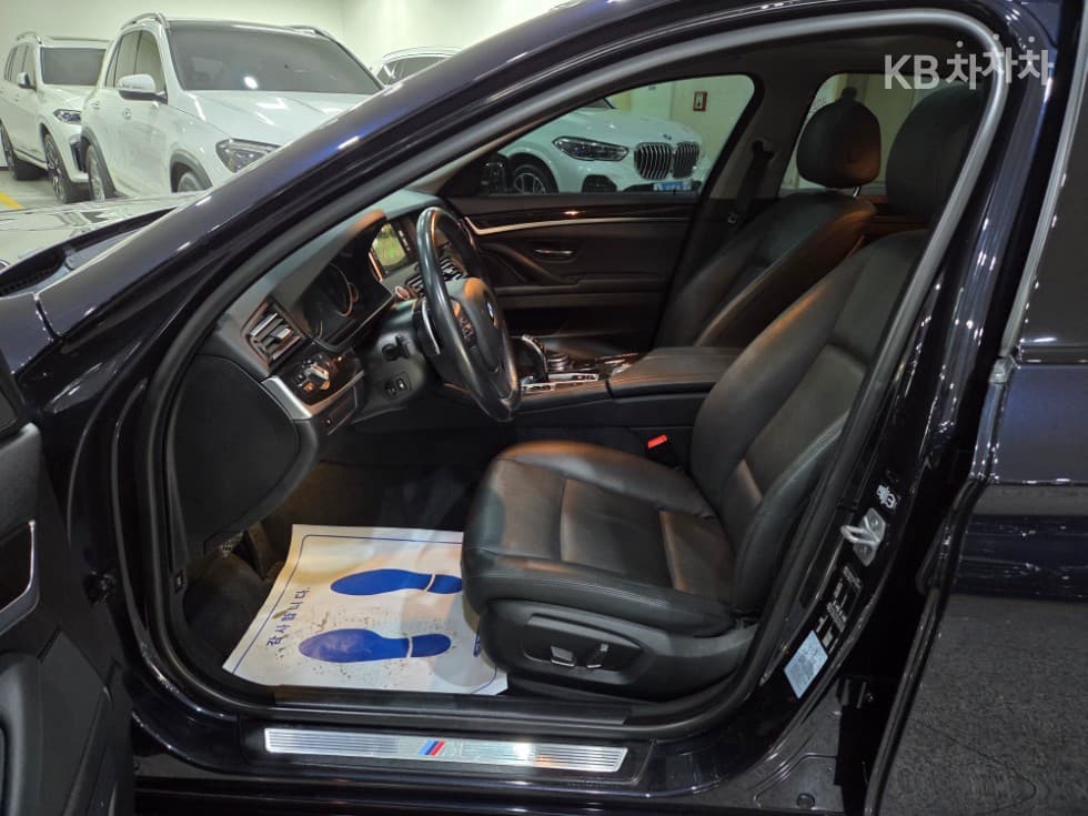 BMW Нов5 Серия528i M Air로 Динамичен F10 - 6