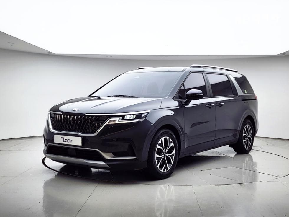 Kia Carnival 4th generation D2.2 9-seater Prestige - Image 1