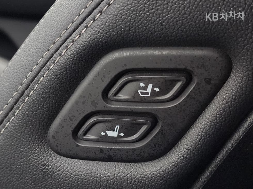 Kia Sportage 더 볼드2.0 Diesel 2WD Prestige - 12