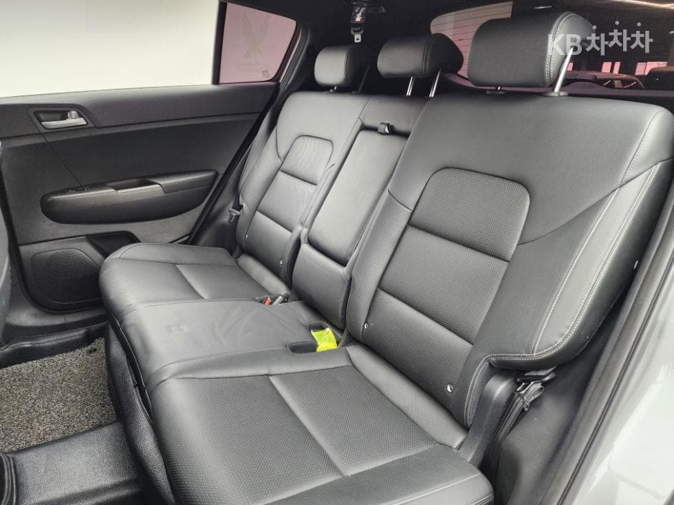 Kia Sportage 더 볼드2.0 Diesel 2WD Prestige - 19