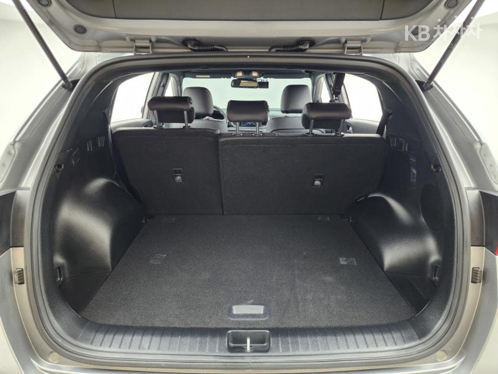 Kia Sportage 더 볼드2.0 Diesel 2WD Prestige - 21