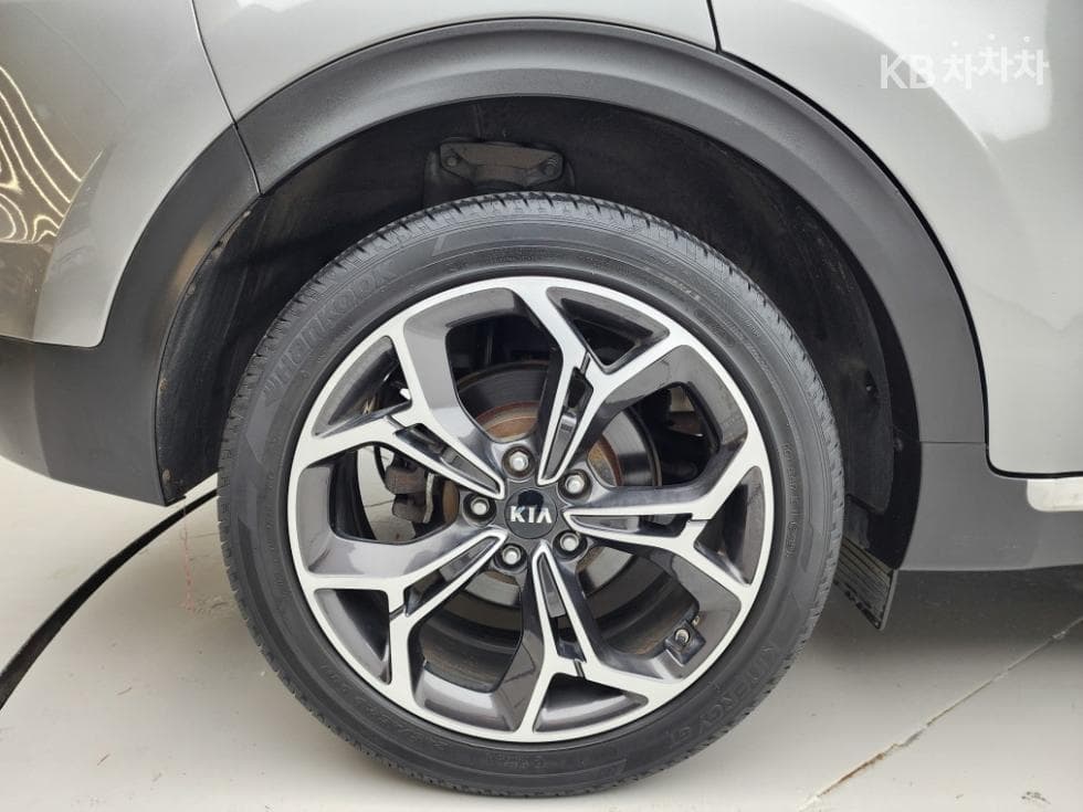 Kia Sportage 더 볼드2.0 Diesel 2WD Prestige - 24