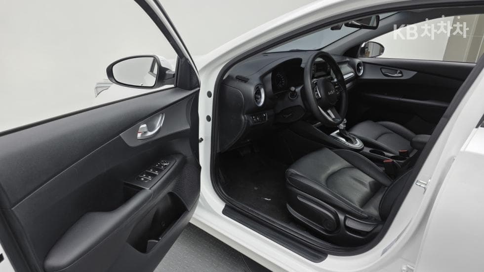 Киа The New (фейслифт) K31.6 Бензин Тренди Стандартен - 13