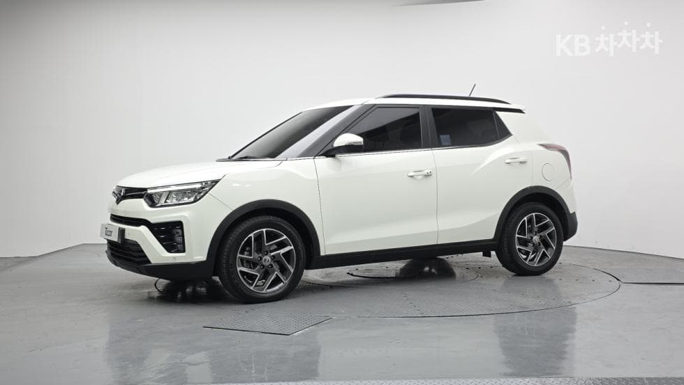 КейДжи Мобилити Very New (фацелит/обновяване) Тиволи Бензин V3 2WD Стандартен - Image 1