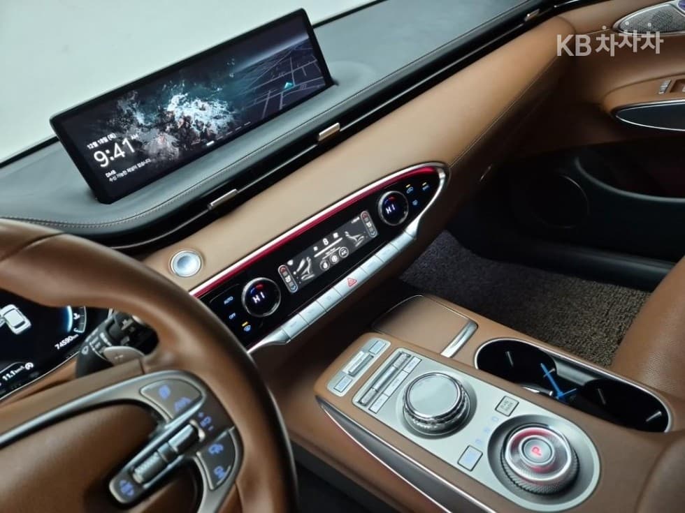 Дженезис GV70Бензин 2.5T AWD - 10