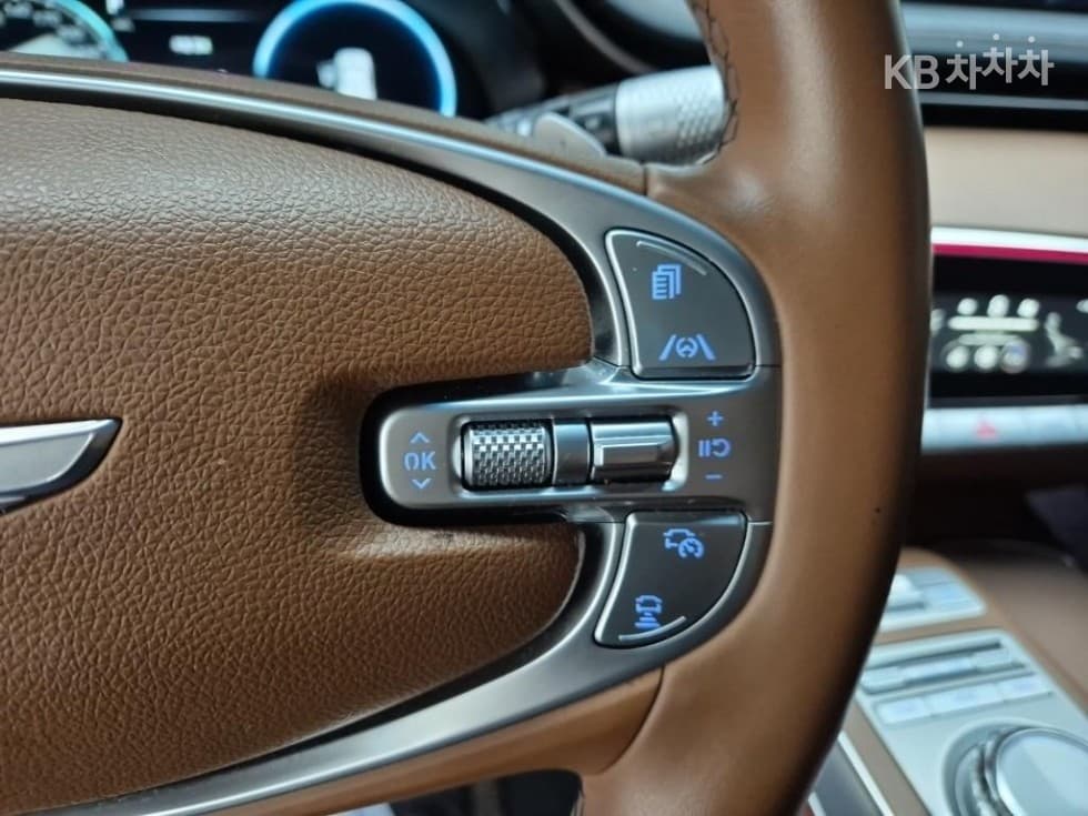 Дженезис GV70Бензин 2.5T AWD - 15