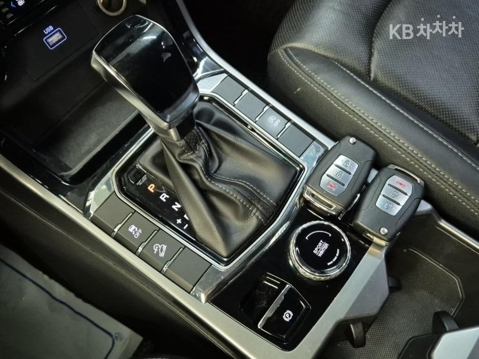KG Mobility 뷰티플 코란도1.6 Diesel 2WD 판타스틱 - 8