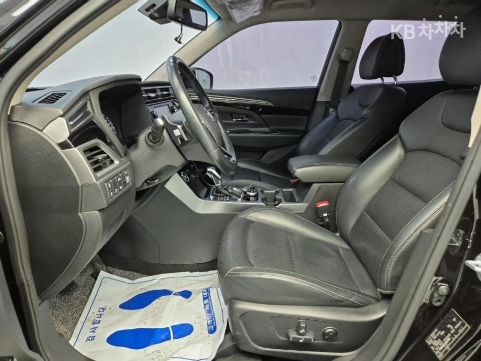 KG Mobility 뷰티플 코란도1.6 Diesel 2WD 판타스틱 - 11