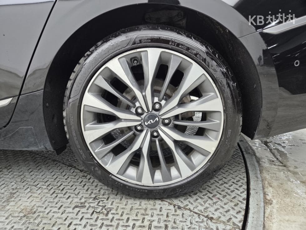 Kia K82.5L gasoline Noblesse - 6