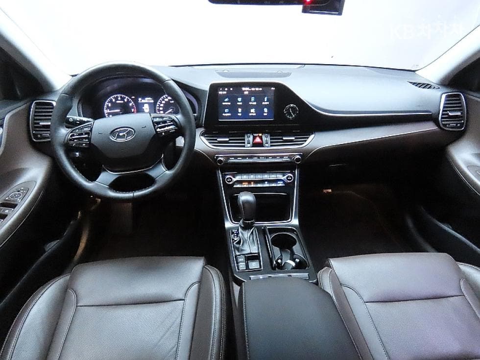 Хюндай Grandeur (Azera)IG2.4 Premium Стандартен - 6