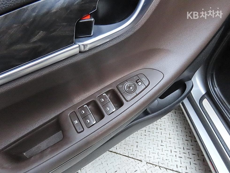 Хюндай Grandeur (Azera)IG2.4 Premium Стандартен - 13