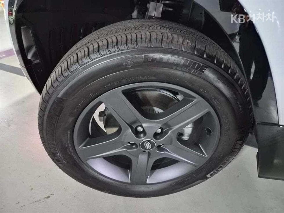 Land Rover 디펜더(L663)110 P300 X-DYN SE - 20