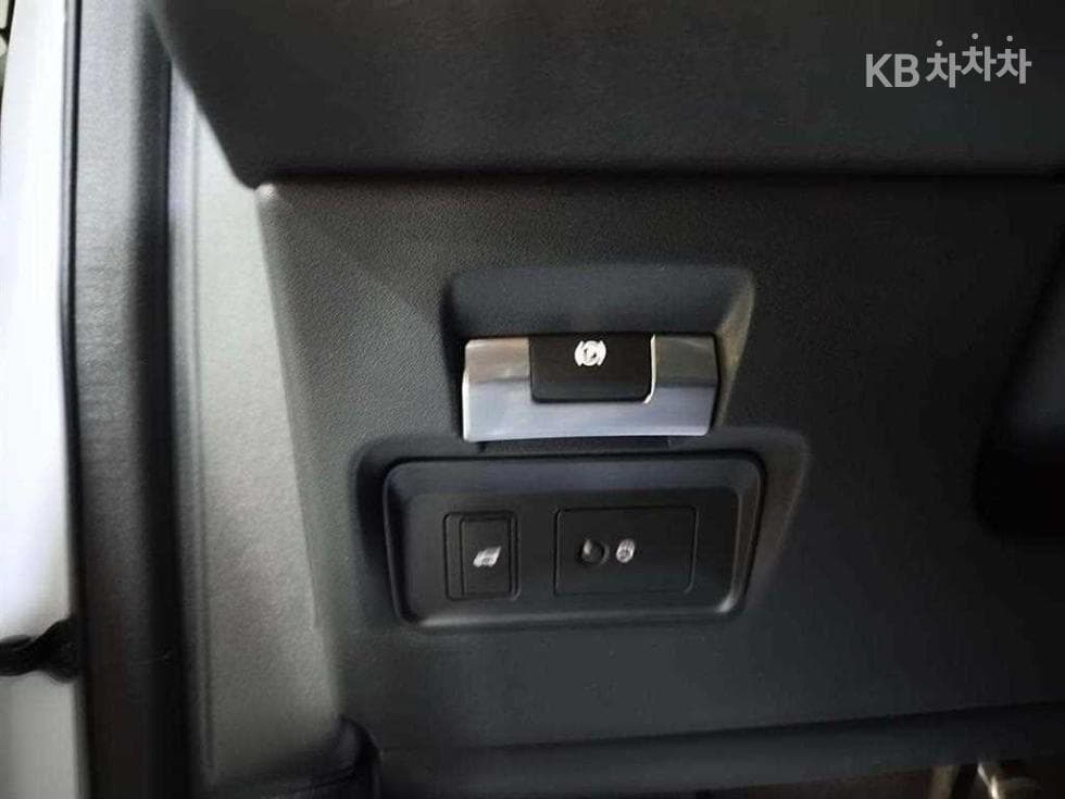 Land Rover 디스커버리 스포츠 Second generationP250 SE - 12