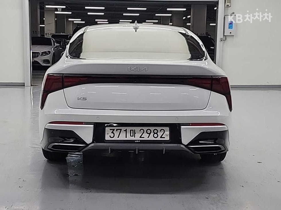 Киа The New (фейслифт) K5 3-토 поколение2.0 Бензин Престиж - 3