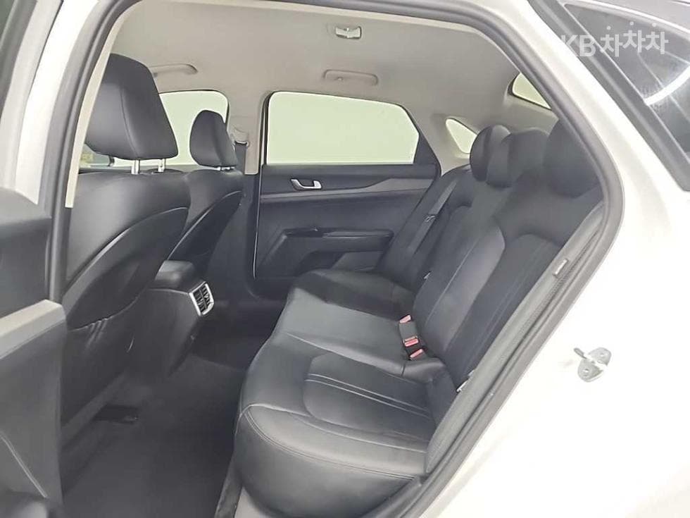 Киа The New (фейслифт) K5 3-토 поколение2.0 Бензин Престиж - 12