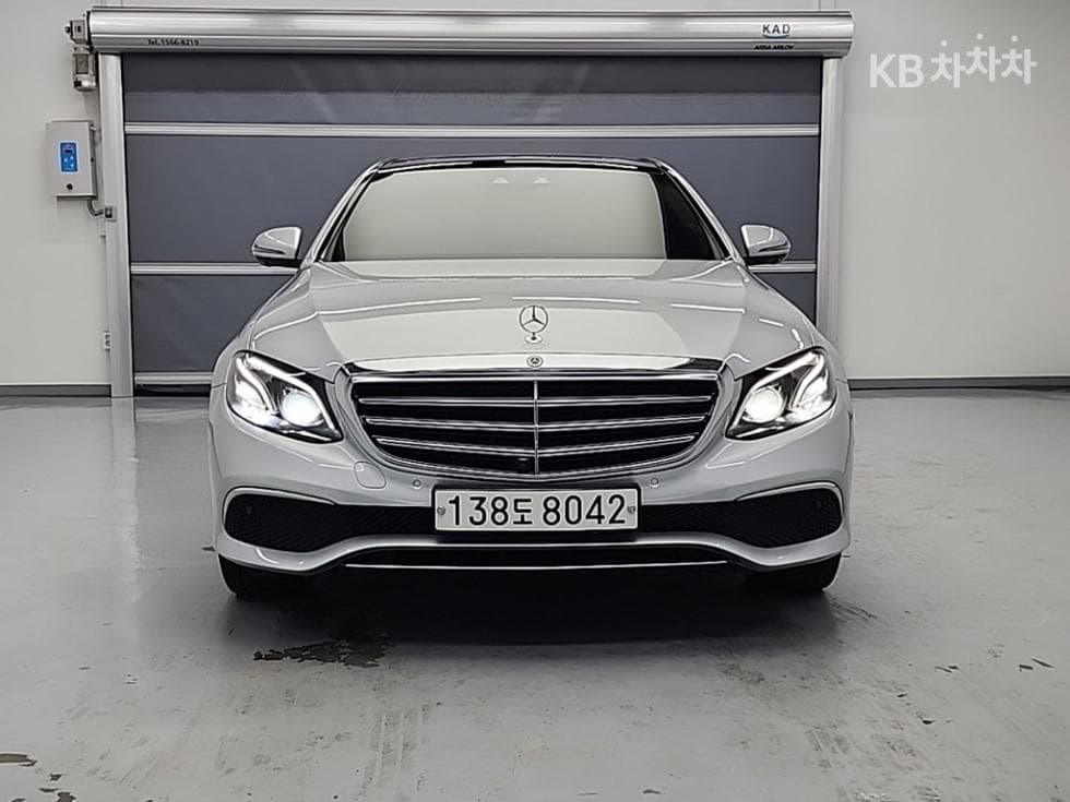 Mercedes-Benz E-Клас (W213)E300e Exclusive - 2