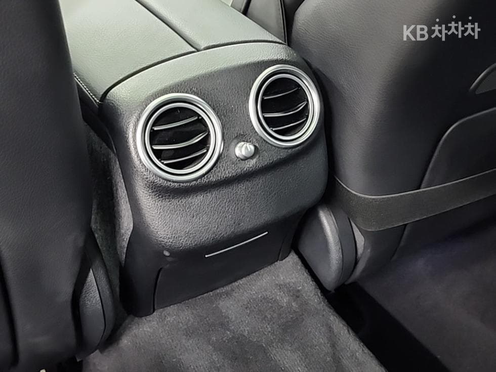 Mercedes-Benz E-Клас (W213)E300e Exclusive - 13