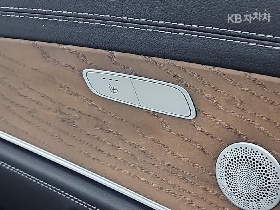 Mercedes-Benz E-Клас (W213)E300e Exclusive - 14