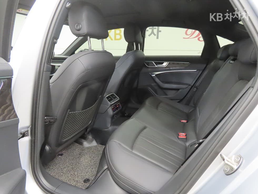 Ауди A6(C8)45 TFSI Premium - 6