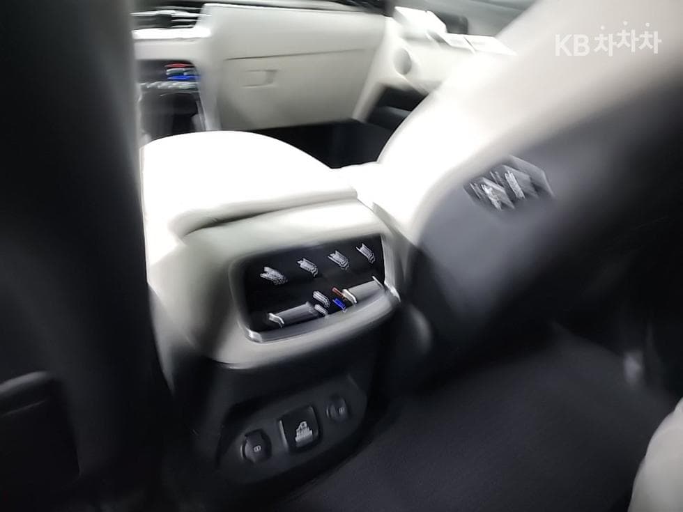 Kia Mohave 더마스터3.0 Diesel 4WD Masters - 13