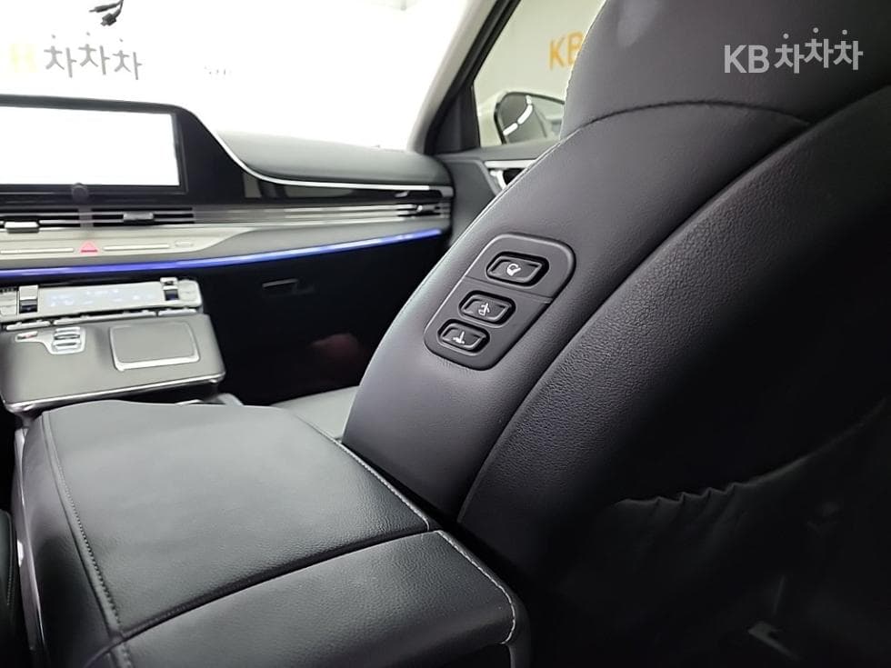 Хюндай The New (фейслифт) Grandeur (Azera) Хибрид2.4 Exclusive - 13