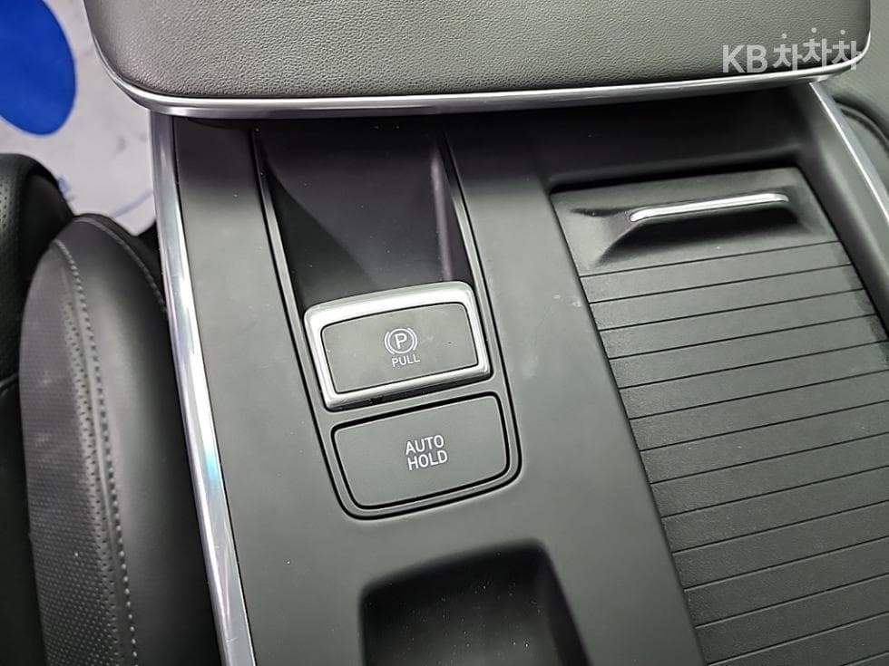 Хюндай The New (фейслифт) Grandeur (Azera) Хибрид2.4 Exclusive - 17