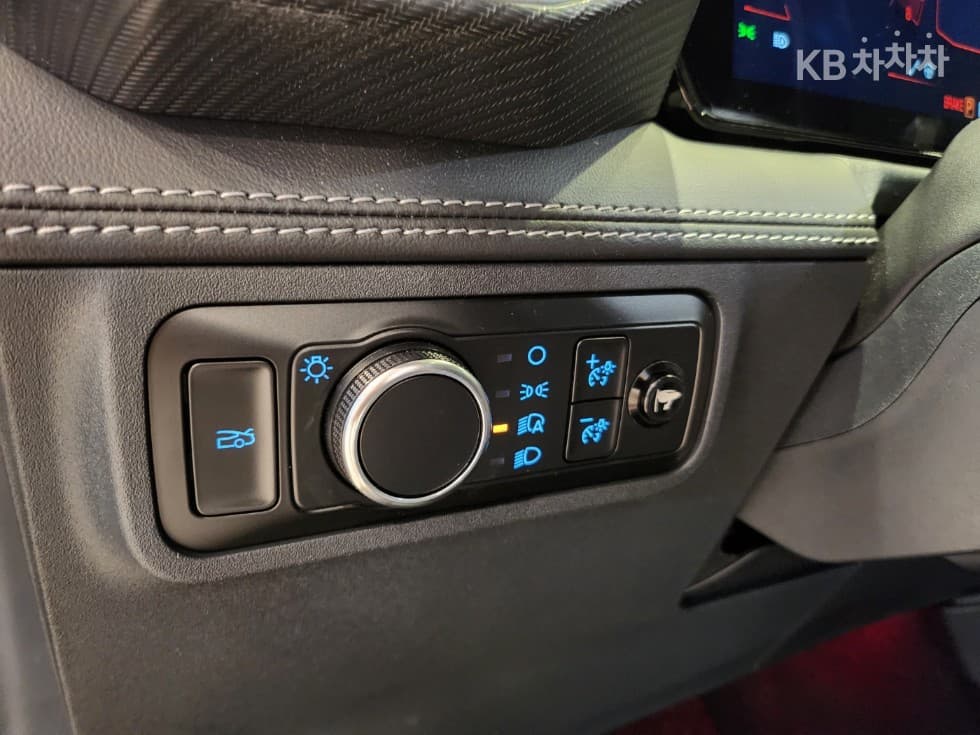 Форд 올Нов머스탱Купе Premium - 19