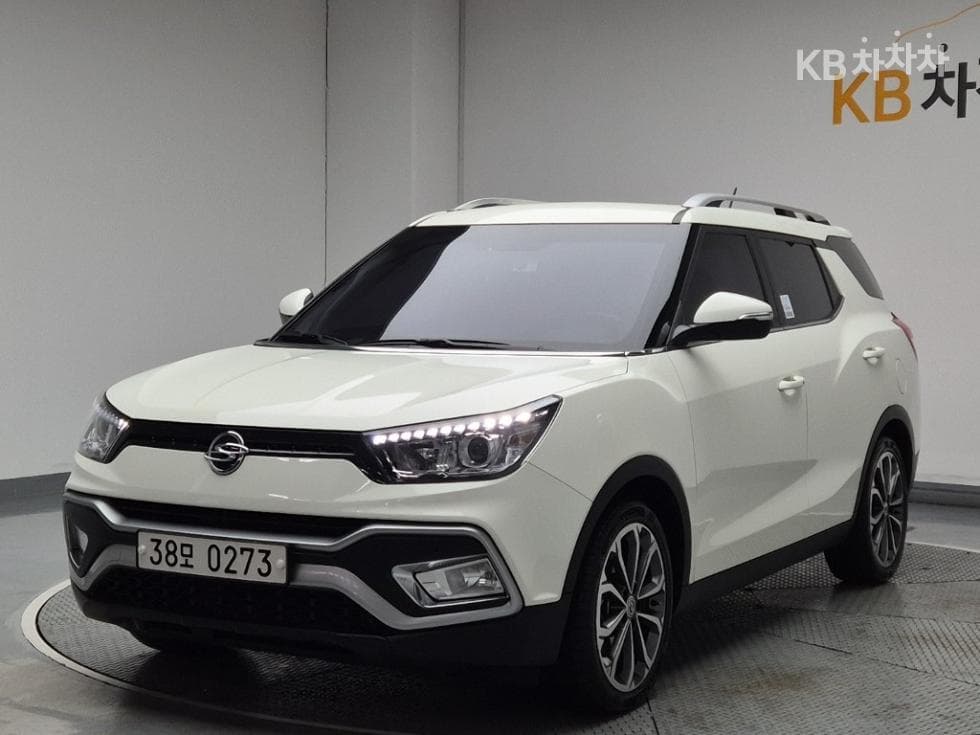 КейДжи Мобилити Тиволи Air Бензин 2WD RX - Image 1