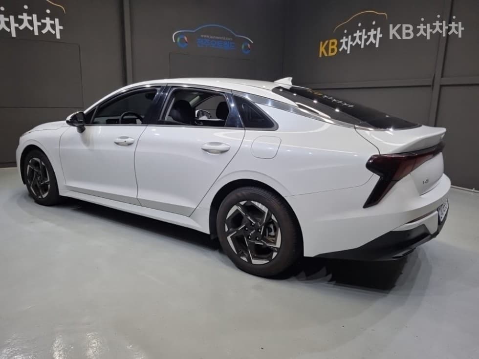 Kia The New (facelift) K5 3rd Gen1.6 Gasoline Turbo Prestige - 4
