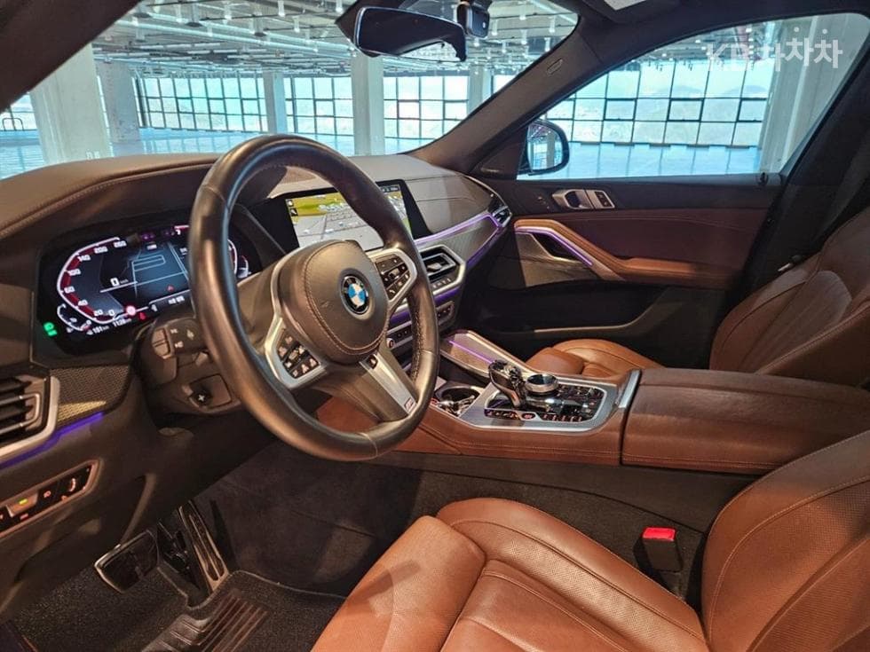 BMW X6(G06)xDrive 40i M Sport Package - 7