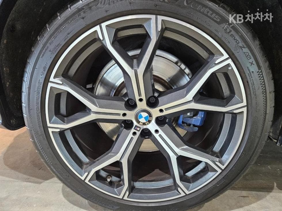 BMW X6(G06)xDrive 40i M Sport Package - 17