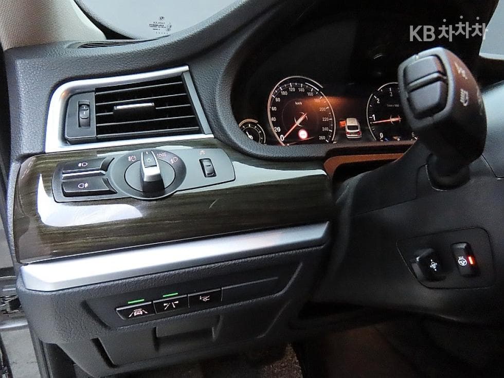 BMW Gran Turismo5 Series GT ED Edition Luxury F07 - 12