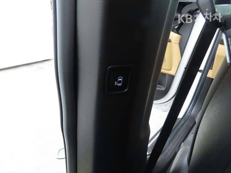 Киа Канивал 4-то поколениеD2.2 9-местен Престиж - 12